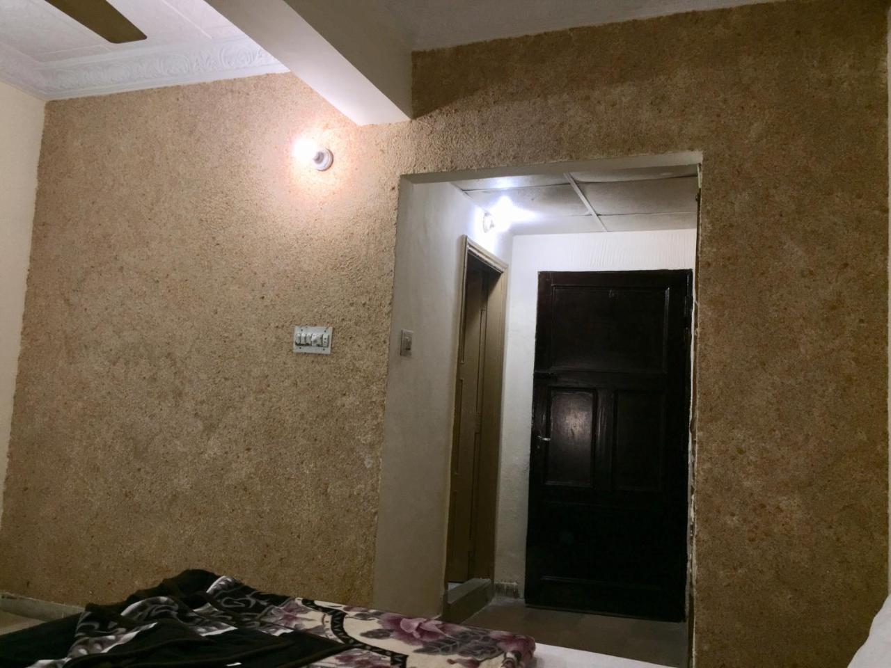 רוואלפינדי Hotel De Grand מראה חיצוני תמונה