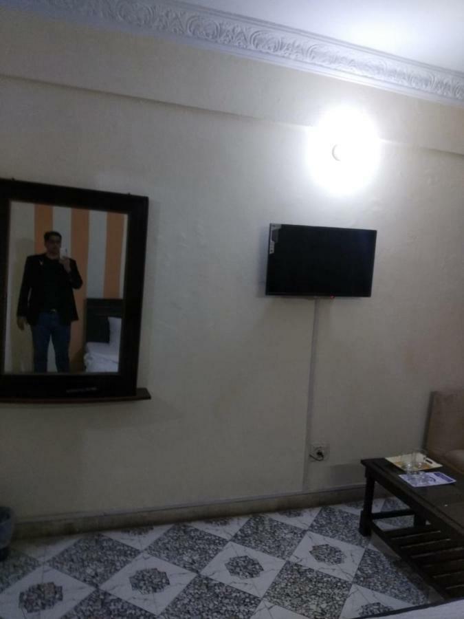 רוואלפינדי Hotel De Grand מראה חיצוני תמונה
